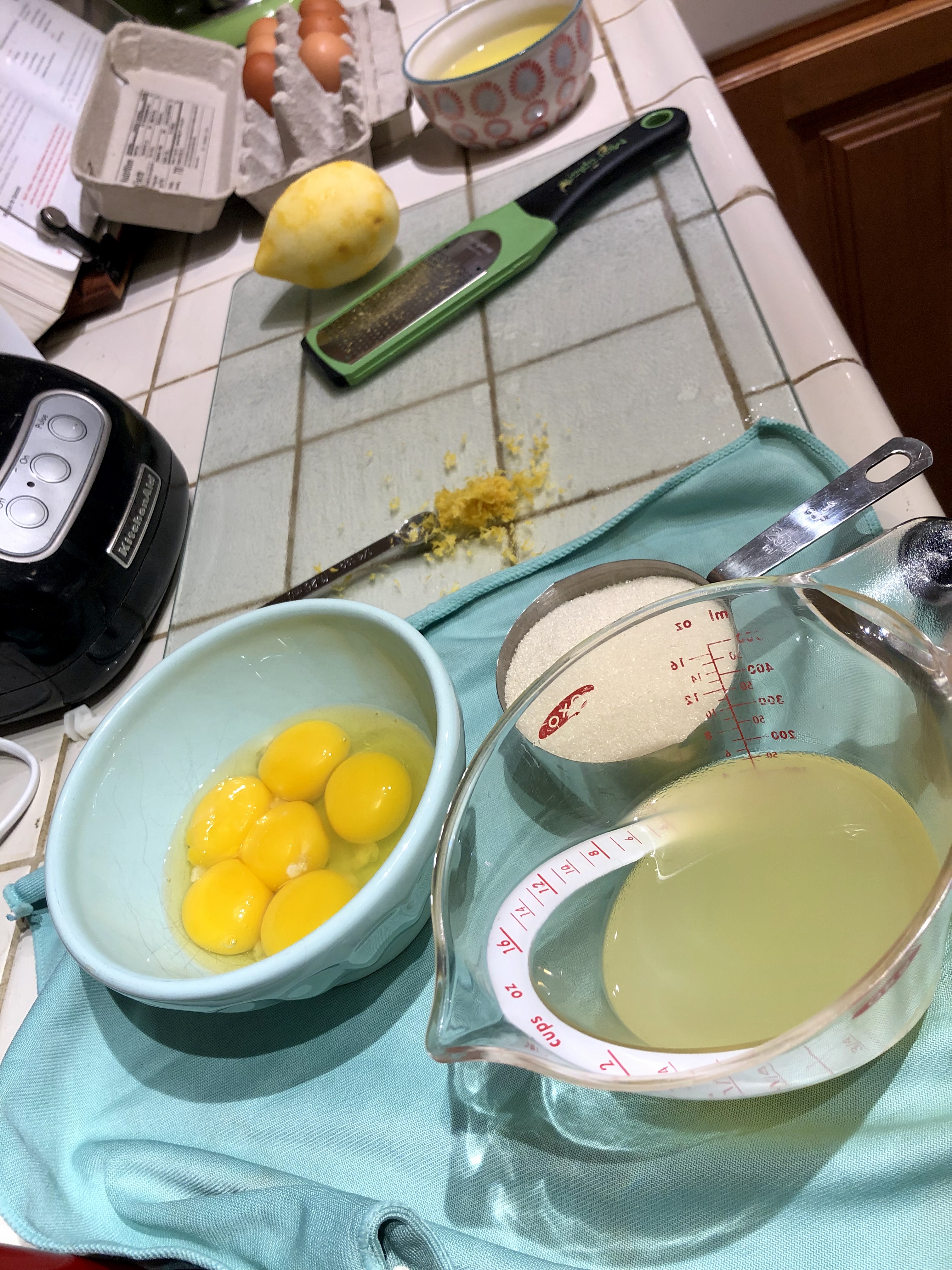 6CD03358-97D2-4417-8081-75633FED5B04_1_201_a